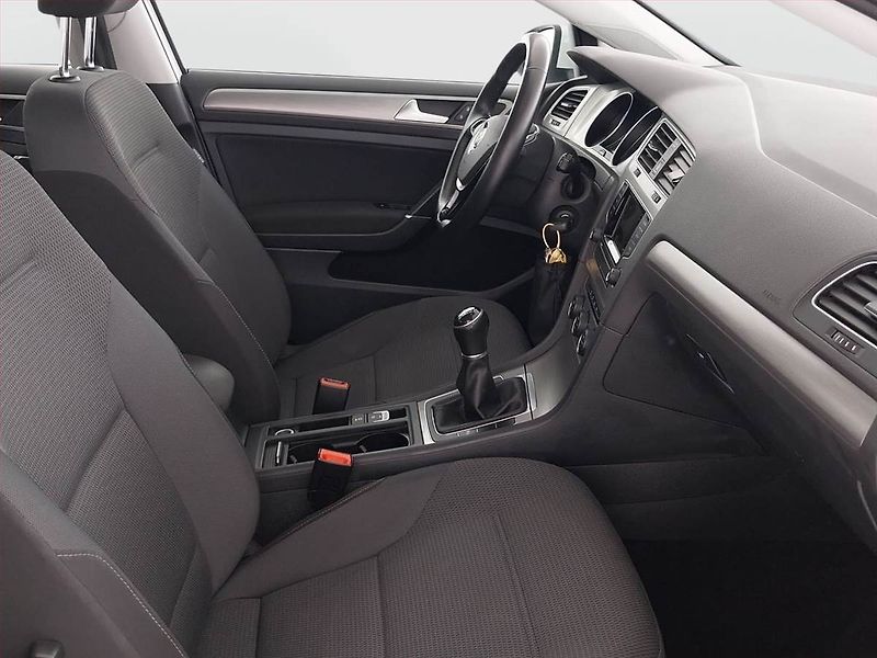 Volkswagen Golf (2016) 1.2 TSI, Serv.kniha, Tempomat - fotka 9 z 20