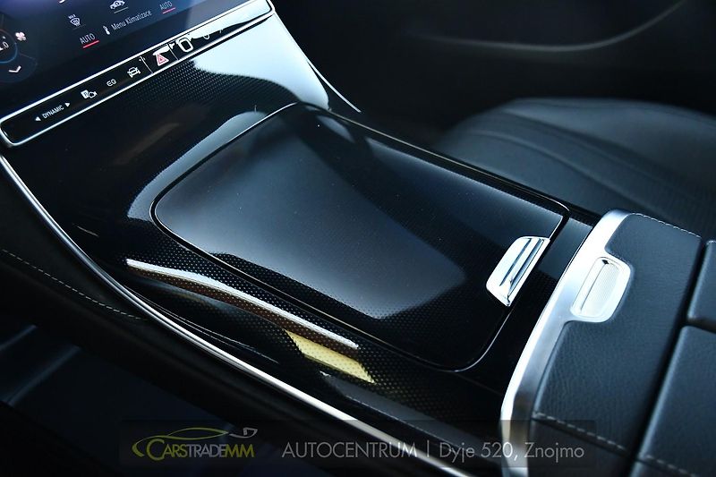 Mercedes-Benz EQE 350 AMG 4MATIC PANORAMA  - fotka 35 z 55