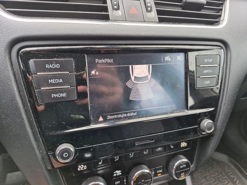 Škoda Octavia (2019) Ambition PLUS 1.6 TDI 85kW Com - fotka 21 z 26