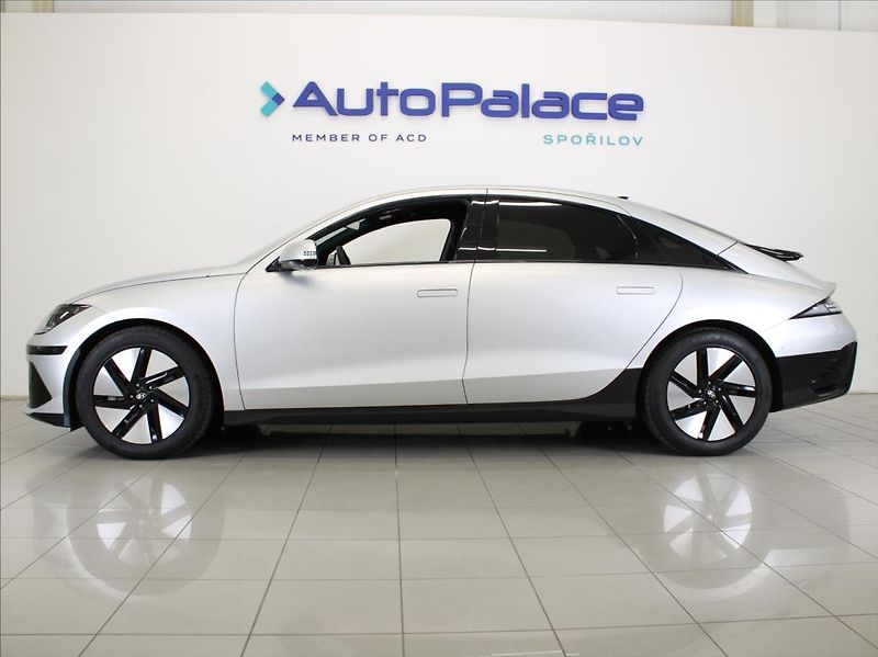 Hyundai Ioniq 6 0,0 ECO 53kWh 111kW 29tkm! - fotka 5 z 27