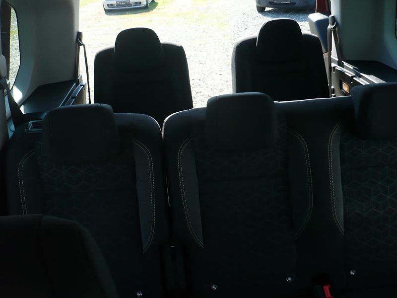Peugeot Rifter 1.5HDI 75Kw 7Míst Klima - fotka 20 z 30