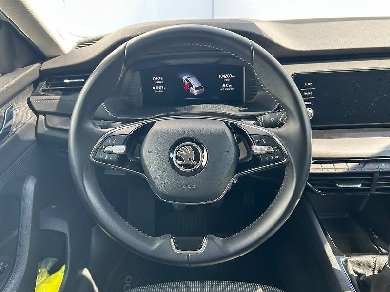 Škoda Octavia Ambition 6MP 2,0TDI - fotka 11 z 23