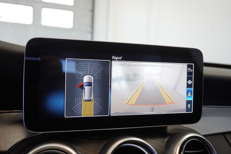 Mercedes-Benz Třídy C (2019) C300 2,0D AMG-LINE AUTOMAT - fotka 17 z 27