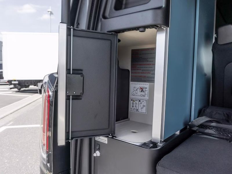 Mercedes-Benz Třídy V Marco Polo 250d 4M 5míst NezTo - fotka 21 z 22