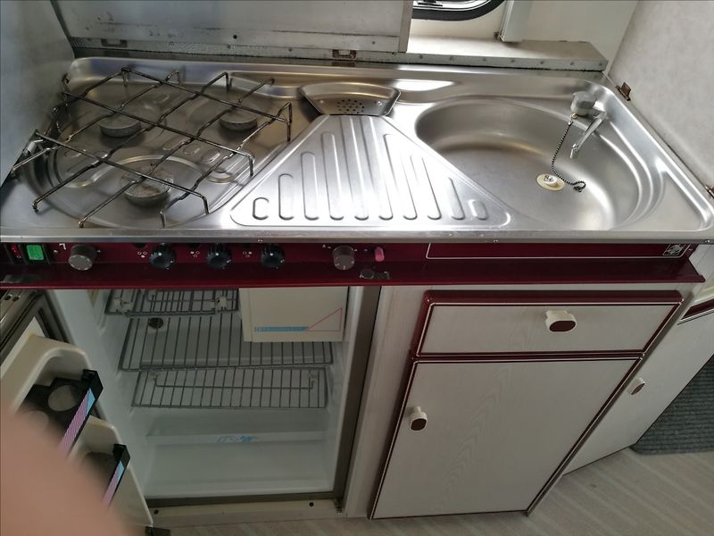 Knaus Südwind 520 přístřešek - fotka 10 z 12
