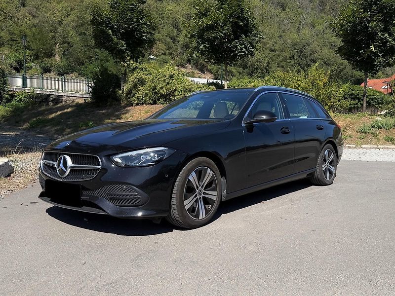 Mercedes-Benz Třídy C (2023) C220d, 4MATIC, ZÁRUKA - fotka 1 z 13