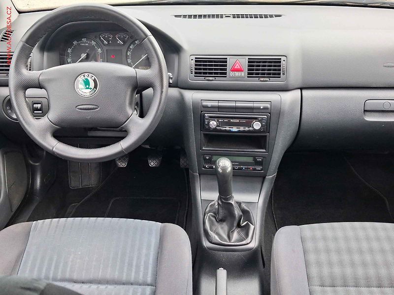 Škoda Octavia (2008) 1.6 i, ČR, servis.kniha - fotka 8 z 14