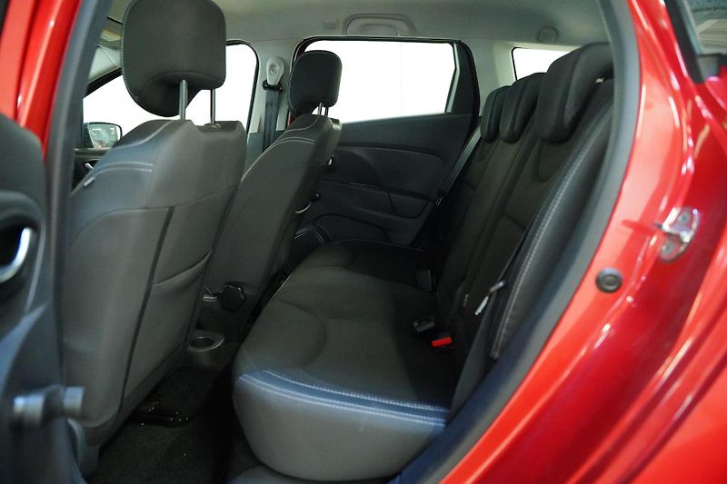Renault Clio - fotka 23 z 24