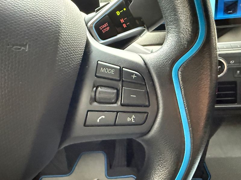 BMW i3 120Ah Kamera Tepelné čerpadlo - fotka 23 z 32