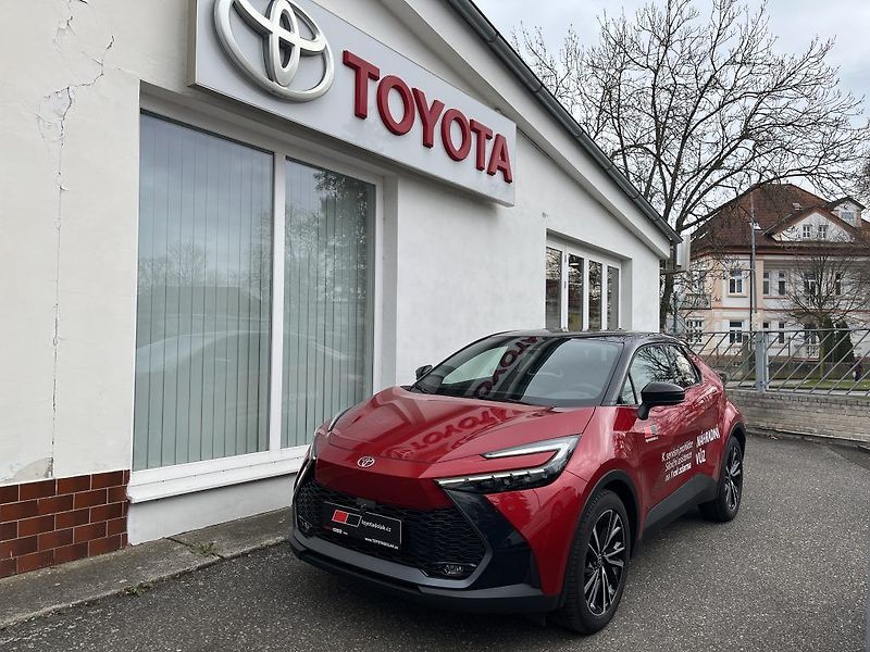 Toyota C-HR 2.0L PHEV Executive - fotka 1 z 29