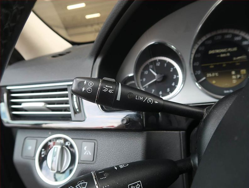 Mercedes-Benz Třídy E (2012) E 350 CDI 4MATIC, 4X4 - fotka 21 z 23