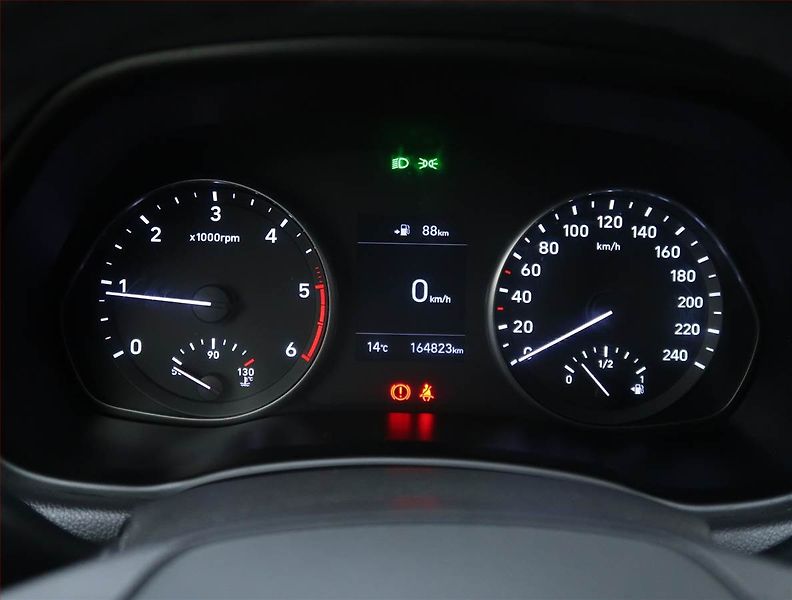 Hyundai i30 (2019) 1.6 CRDi, Tempomat - fotka 11 z 19