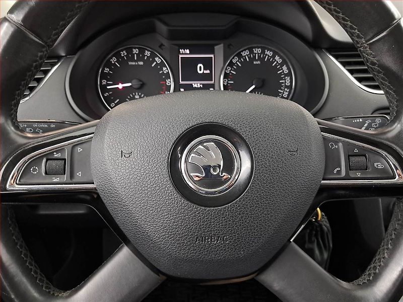 Škoda Octavia (2013) 1.6 TDI, Tempomat - fotka 15 z 17