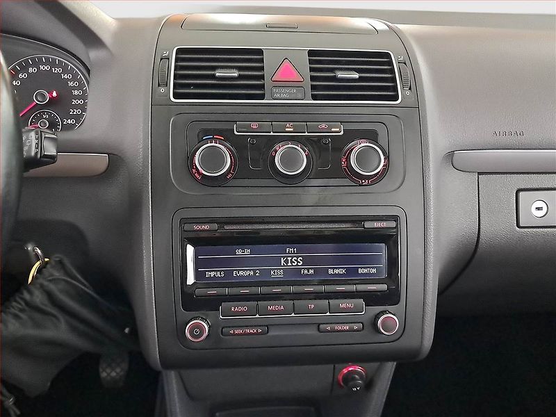 Volkswagen Touran (2011) 1.2 TSI, Tempomat - fotka 12 z 17