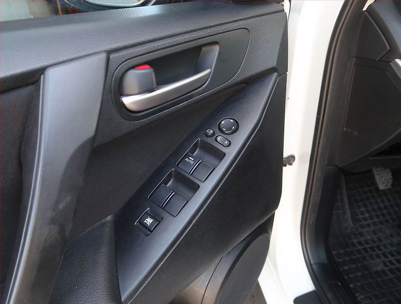 Mazda 3 (2012) 1.6, Serv.kniha, Tempomat - fotka 16 z 17