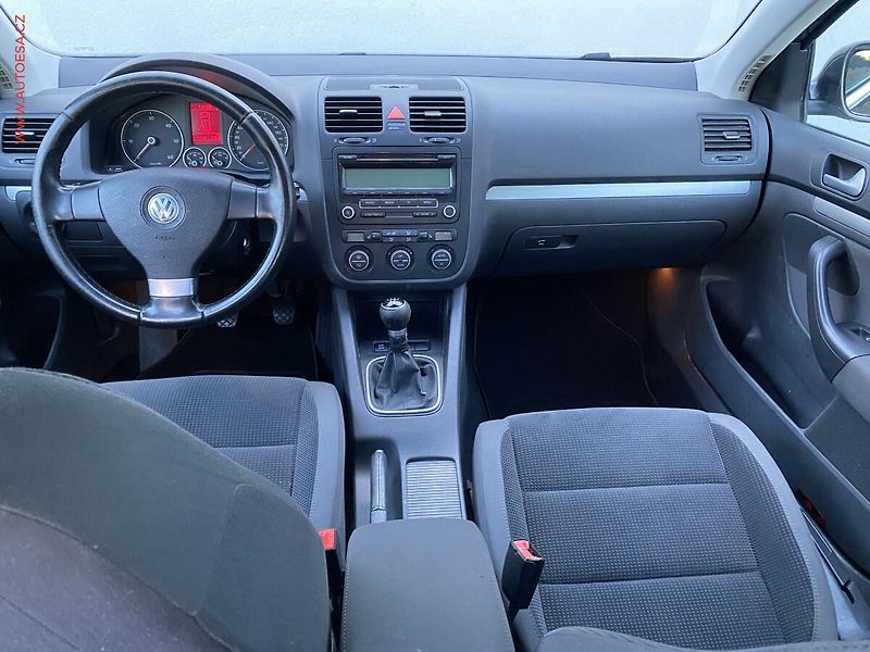 Volkswagen Golf (2009) 1.9 TDi, AC, park.čidla - fotka 8 z 15