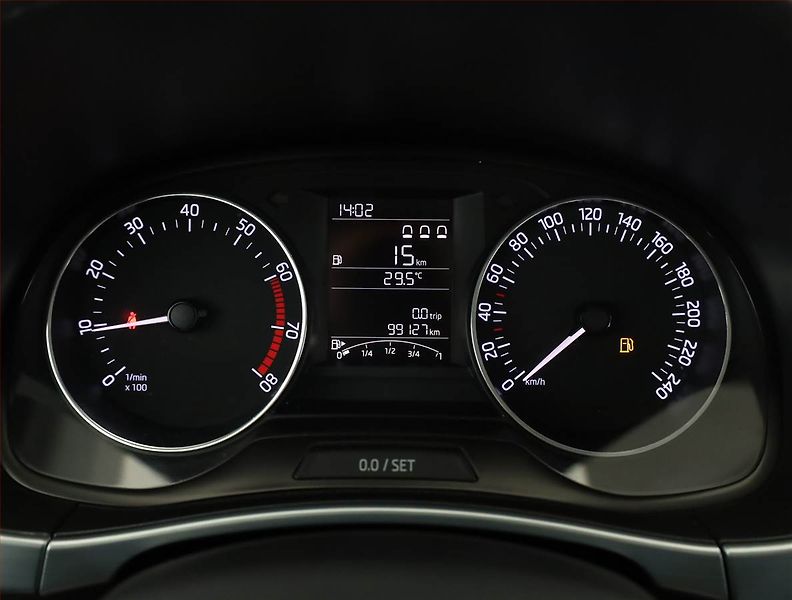 Škoda Fabia (2017) 1.0 TSI, Serv.kniha, Tempomat - fotka 8 z 16