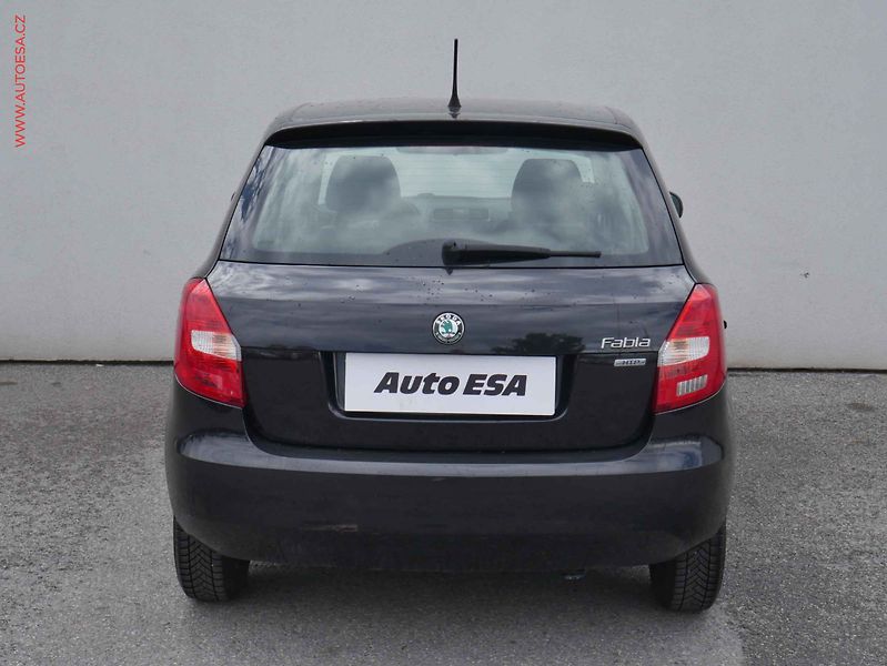 Škoda Fabia (2011) 1.2i, ČR, AC - fotka 5 z 12