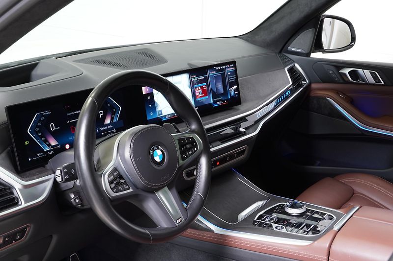 BMW X7 Xdrive40d,M-paket,HUD,360,Tažn - fotka 18 z 47