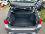 BMW Řada 3 320d Touring - náhled 29