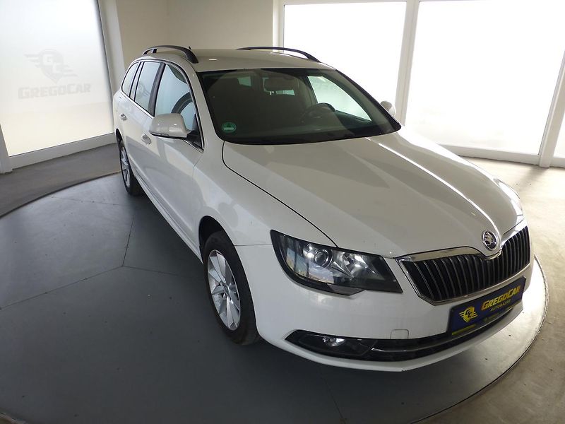 Škoda Superb (2014) 2,0TDI*NAV*PARK S*VYHŘ.S*XENON - fotka 4 z 29