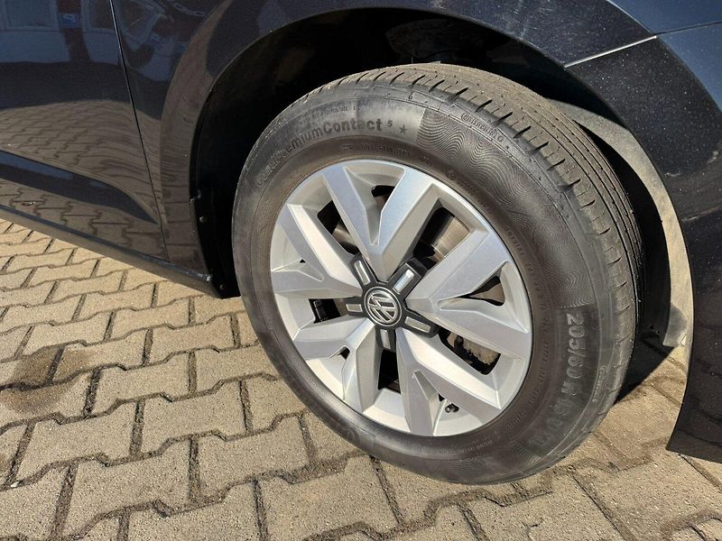 Volkswagen Touran (2016) 1,6 TDI 85 KW STK NAVI TAŽNÉ - fotka 12 z 50