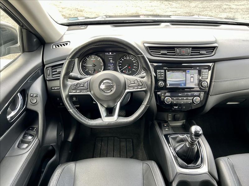 Nissan X-Trail 1,7 dCi N-TEC / panorama kůže - fotka 22 z 48