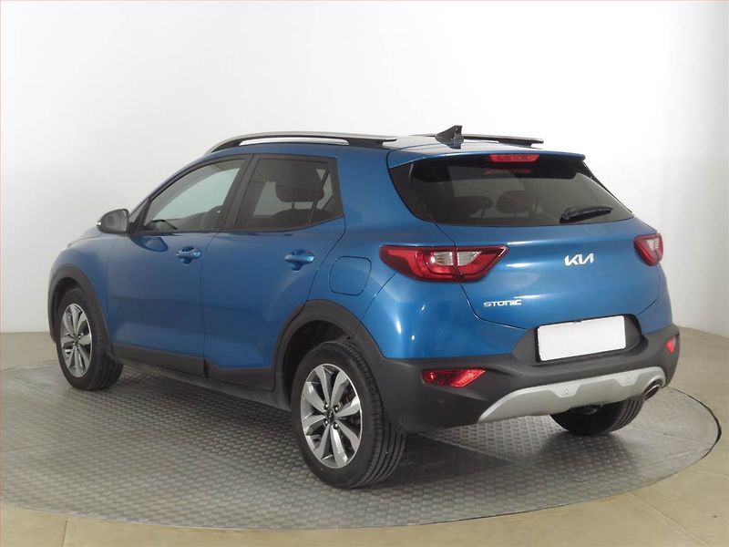 Kia Stonic (2023) 1.0 T-GDI, Automat, Serv.kniha - fotka 4 z 19