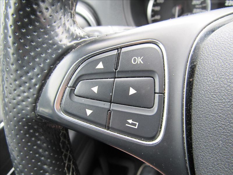 Mercedes-Benz Vito 2,1 d 114CDi 100KW 8 míst - fotka 21 z 28