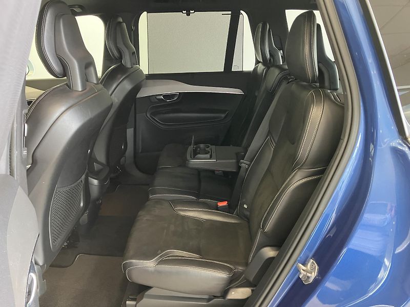 Volvo XC90 D5 AWD R-Design AT8, ČR - fotka 15 z 54