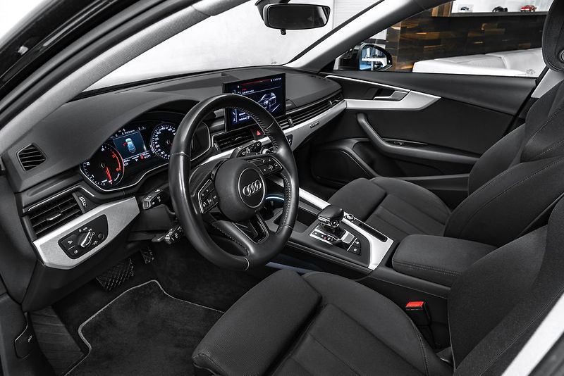 Audi A4 nezávislé, 20 kola - fotka 12 z 22