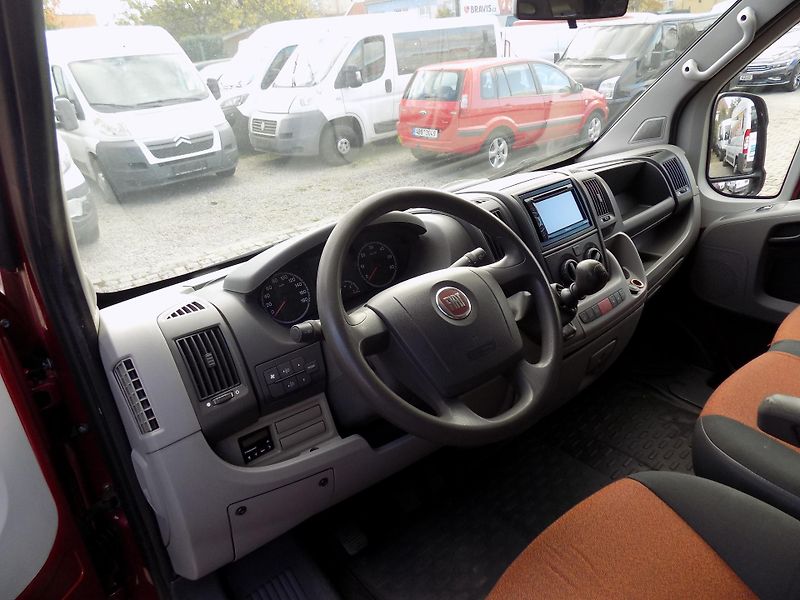 Fiat Ducato 2,3 JTD 88KW 9SD, AC + WEBASTO - fotka 20 z 39