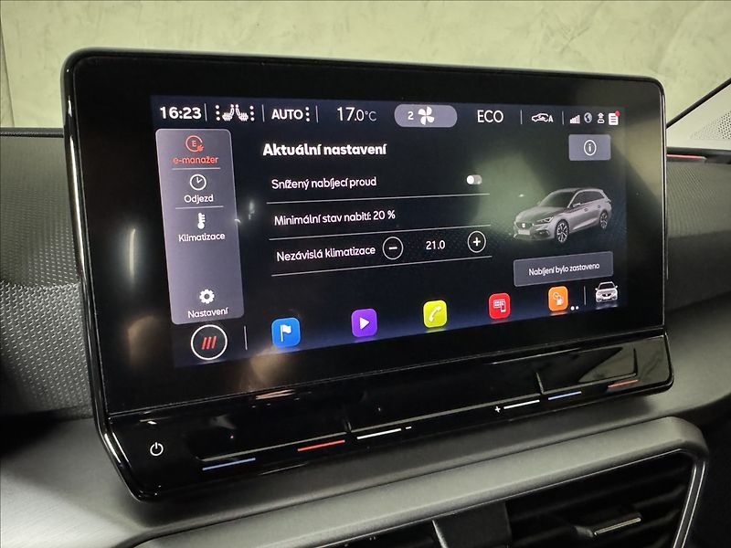 Seat Leon 1,4 TSi  e-Hybrid FR Line LED - fotka 43 z 50