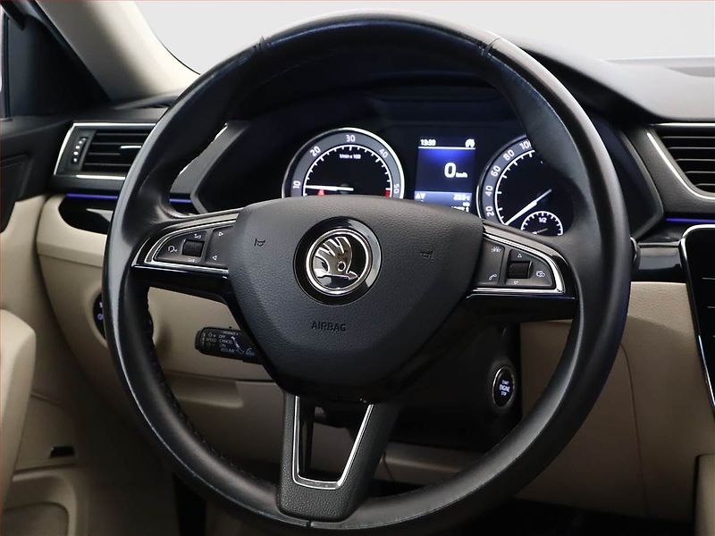 Škoda Superb (2019) Laurin&Klement 2.0 TDI 4x4 - fotka 13 z 23