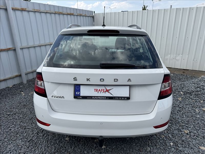 Škoda Fabia 1,0 TSI DPH tažné 1maj původČR - fotka 11 z 50