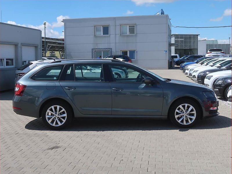 Škoda Octavia (2017) 1.6 TDI, Tempomat - fotka 6 z 18