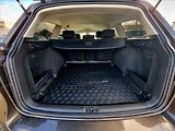 Volkswagen Passat (2012) 1,6 TDi 77KW - náhled 17