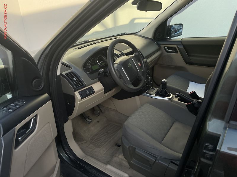 Land Rover Freelander (2008) 2.2 TD4 4x4, ČR, AC, TZ - fotka 6 z 16