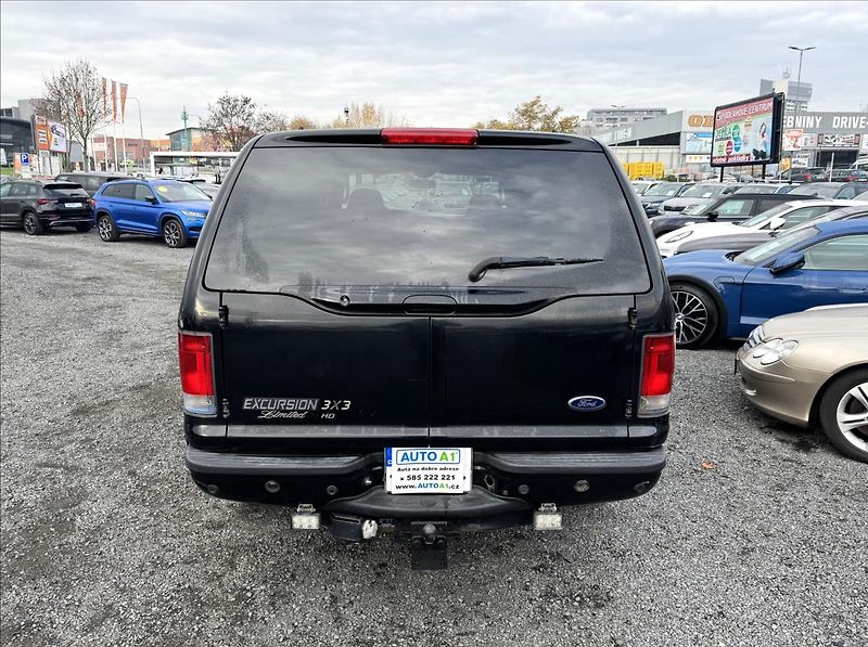 Ford Excursion 6,0 V8 4X4 KŮŽE TAŽNÉ NOVÁ STK - fotka 5 z 39