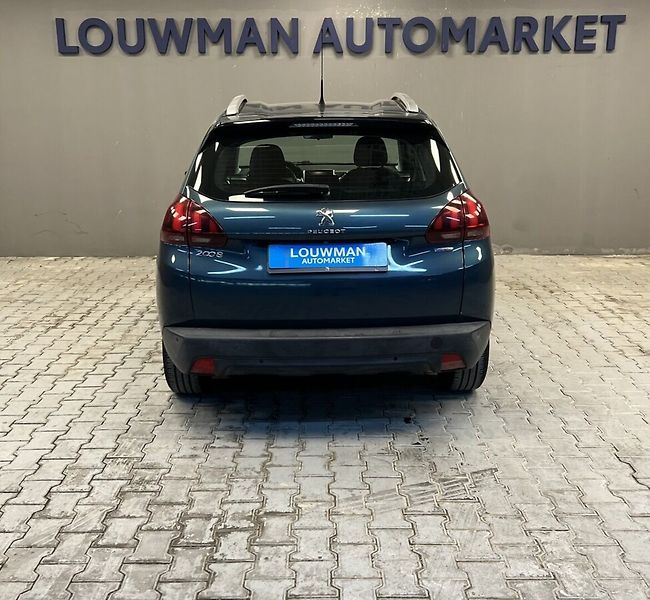Peugeot 2008 1.2 PURE TECH ACTIVE - fotka 14 z 16