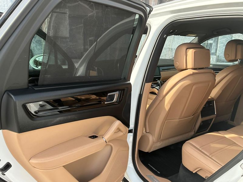 Porsche Cayenne (2019) 3.0, 250KW, 4x4, 360°, KEYLESS - fotka 10 z 38
