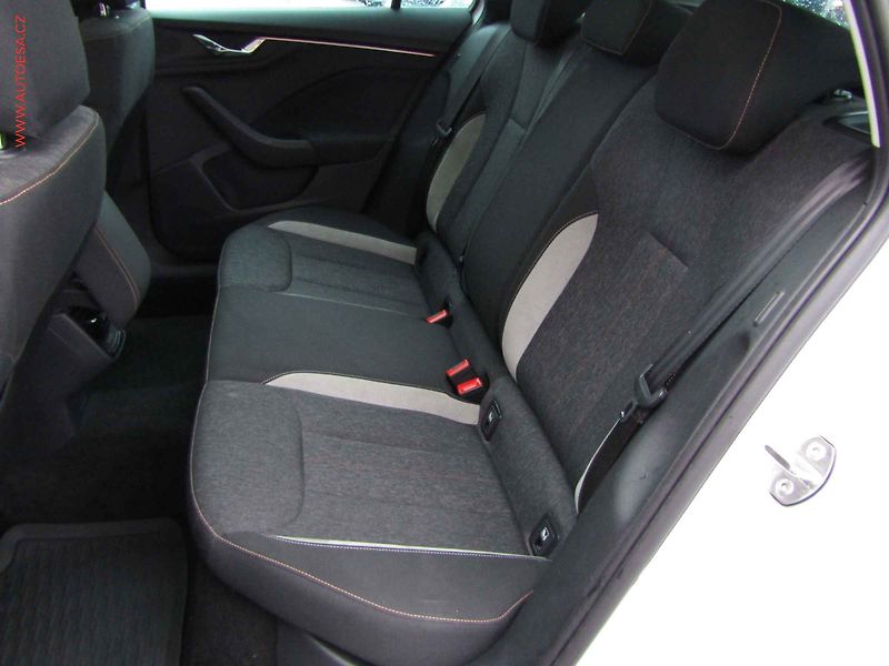 Škoda Scala (2021) 1.0 TSi, ČR, Style, DSG - fotka 10 z 18
