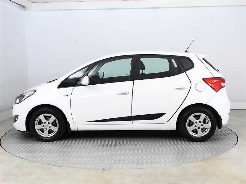 Hyundai ix20 (2019) 1.6 CVVT, Serv.kniha - fotka 3 z 11