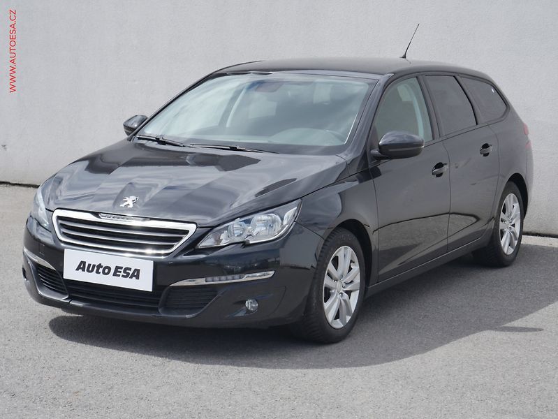 Peugeot 308 (2016) 1.6HDI, navi, autoAC - fotka 3 z 18