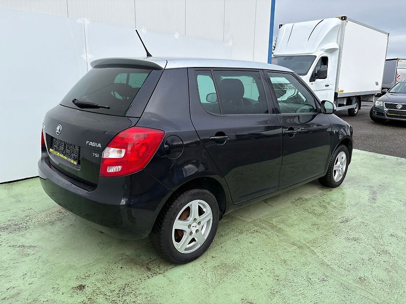 Škoda Fabia 1.2TSI, 63kW, Sport - fotka 2 z 23