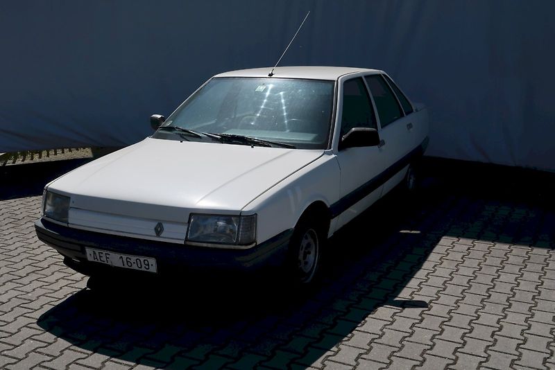 Renault R21 (1988) 21 TL L 481 55kW - fotka 8 z 20