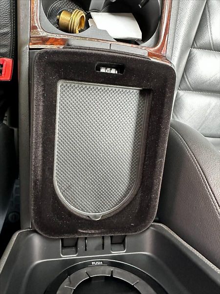 Volkswagen Touareg 3,2 V6 177kW-4X4-LPG - fotka 27 z 36