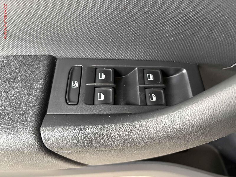 Škoda Rapid (2014) 1.2 TSi, ELE, výhř.sed. - fotka 12 z 15