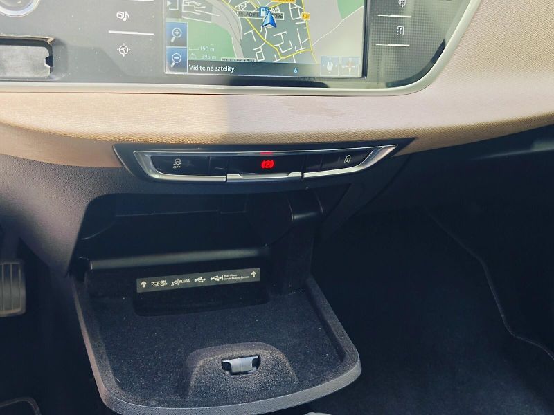 Citroën C4 Picasso (2014) 1,6 e-HDI 85 kW Intensive - fotka 35 z 48