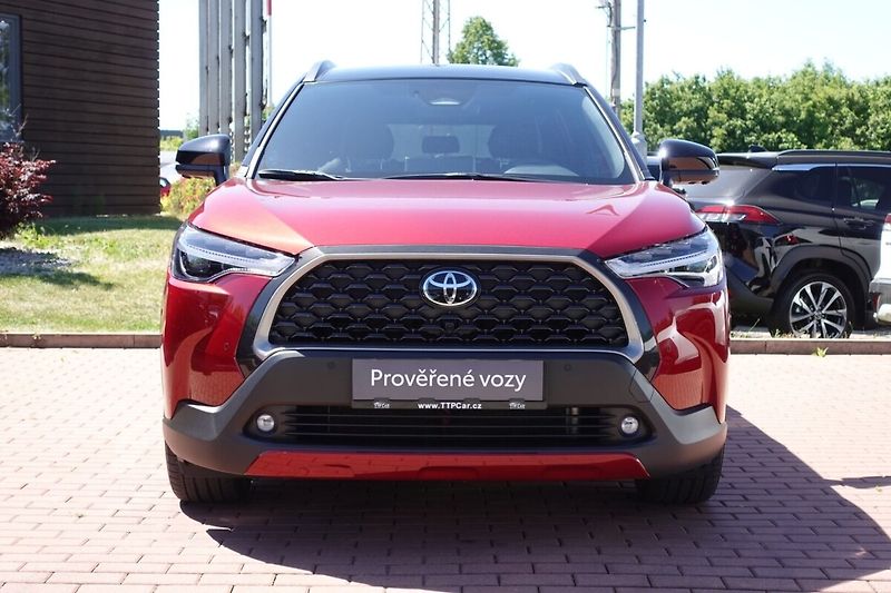 Toyota Corolla Cross 2,0 HEV Executive (bi-tone) 4x - fotka 2 z 34